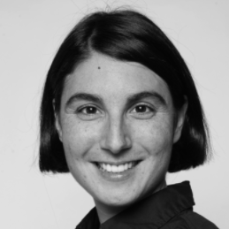 Portrait image of Valeria Eckhardt
